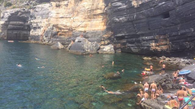 19893930_10154715174200980_1419730982_o